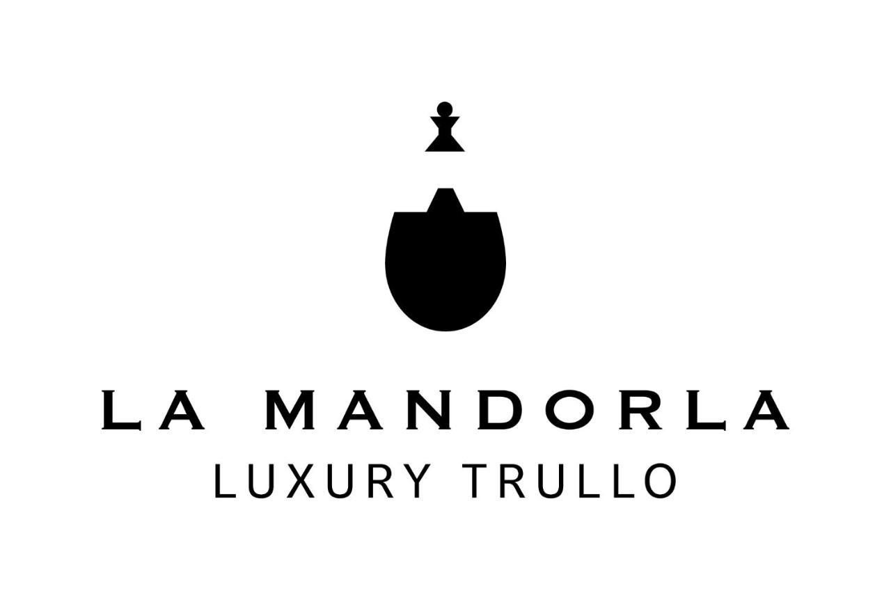 La Mandorla Luxury Trullo Bed and Breakfast Alberobello Exteriör bild