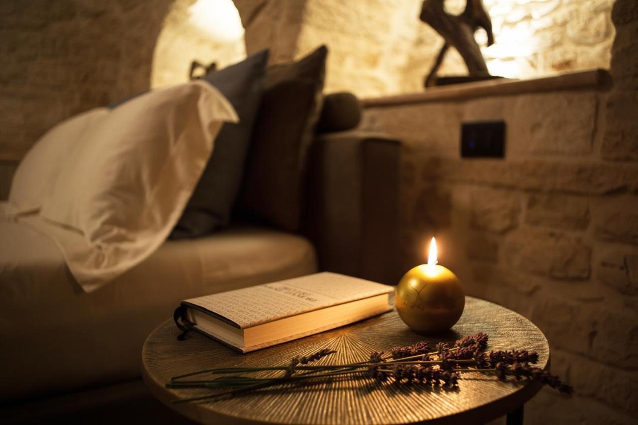 La Mandorla Luxury Trullo Bed and Breakfast Alberobello Exteriör bild